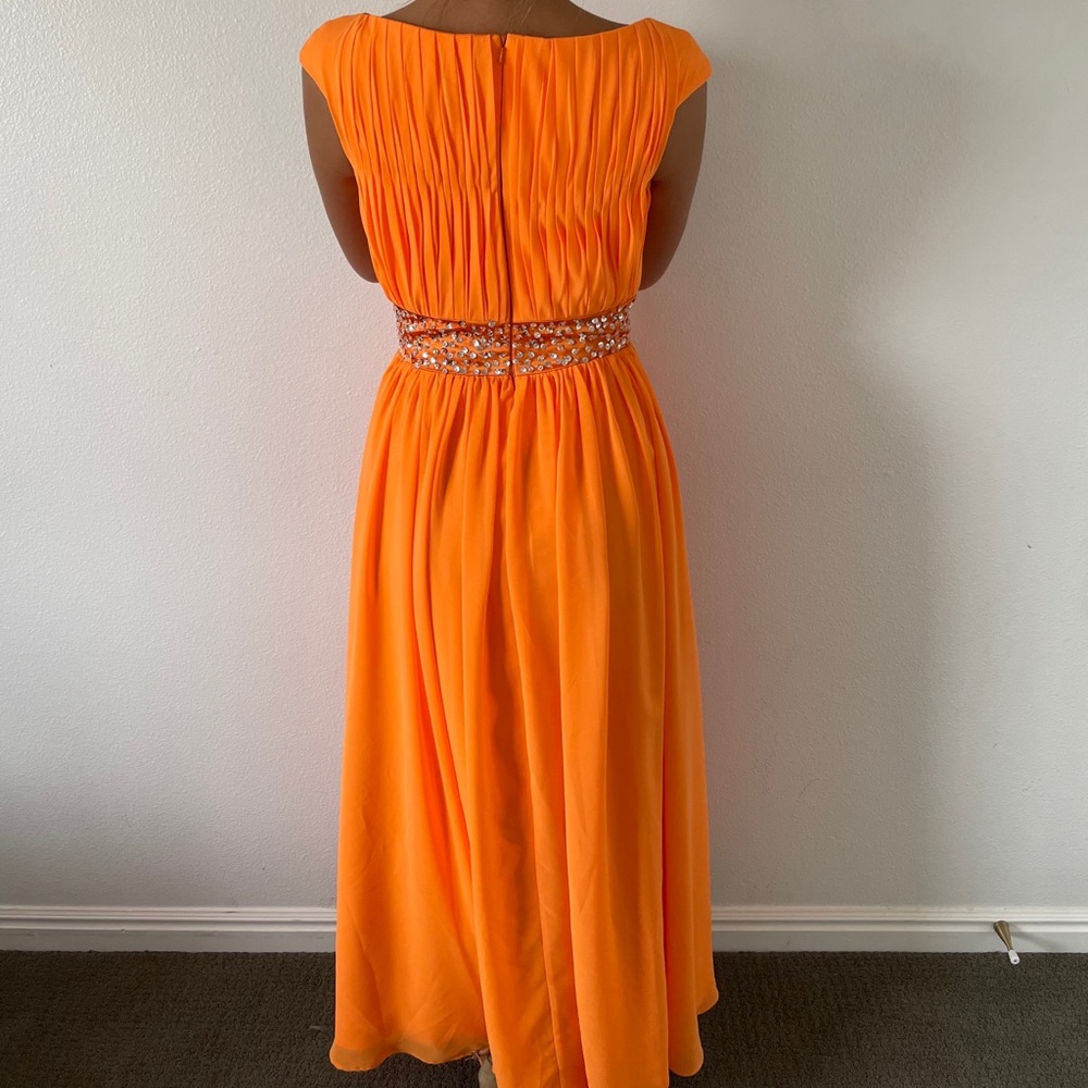 Bright orange custom-made maxi dress - Picture 2 of 5
